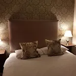 Hatton's Of 3*