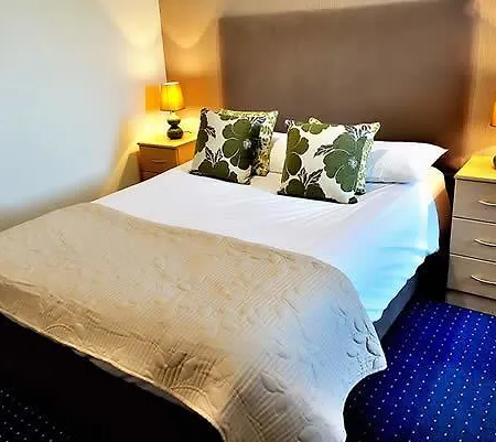 Hatton's Of Hotel