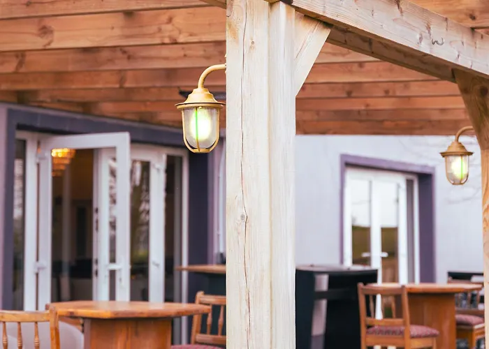 Hatton's Of Hotel Garadice